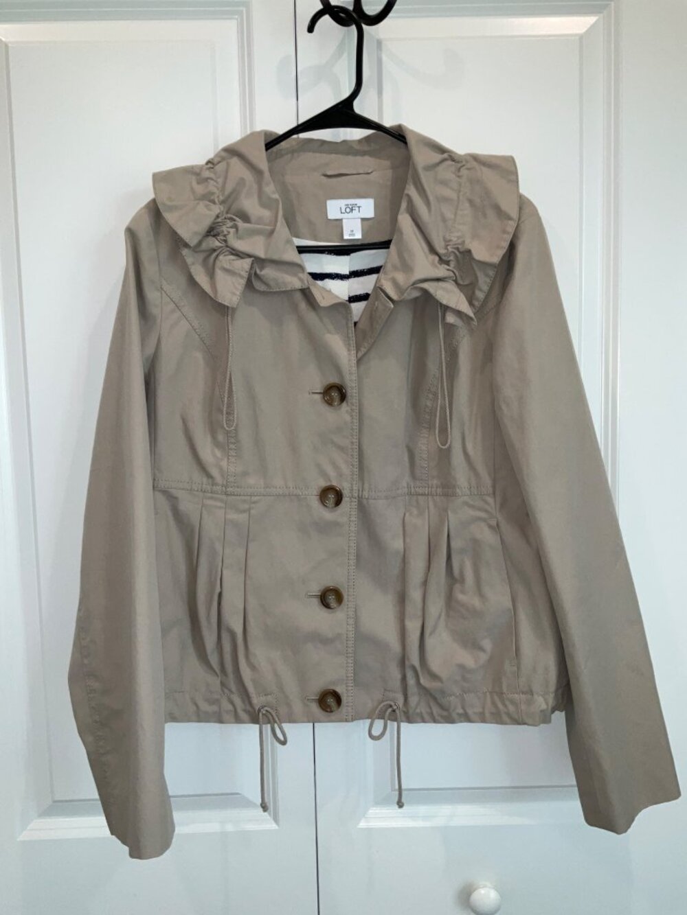 Ann Taylor LOFT Khaki Women's jacket size Medium - Picture 2 of 8